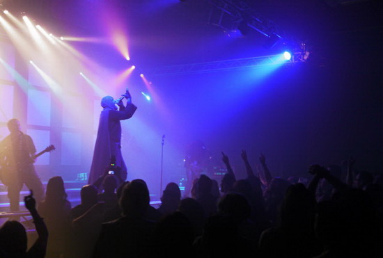 Image 51 of 145  -  64 kB