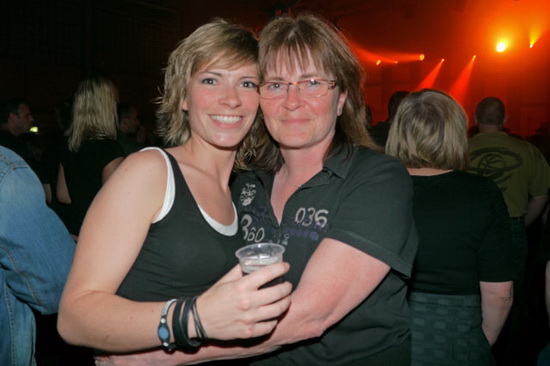 Image 94 of 145  -  83 kB