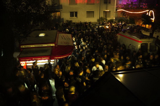 Image 127 of 145  -  89 kB