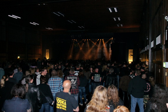 Image 3 of 84  -  121 kB