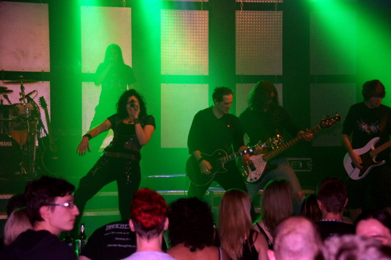 Image 46 of 84  -  124 kB