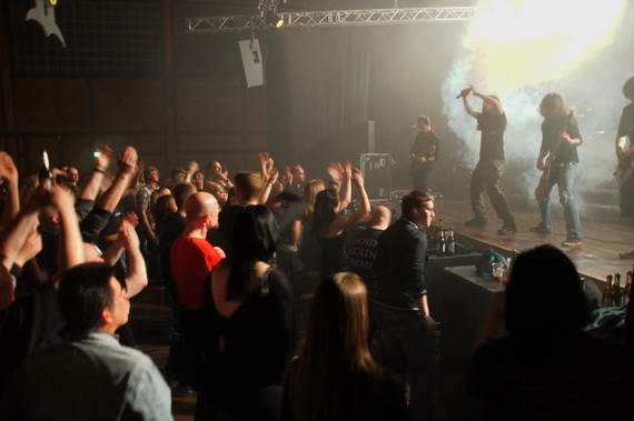 Image 54 of 84  -  108 kB