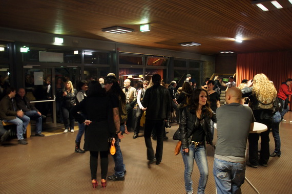 Image 84 of 84  -  137 kB