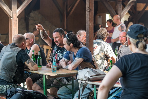 Bild 46 von 84  -  119 kB