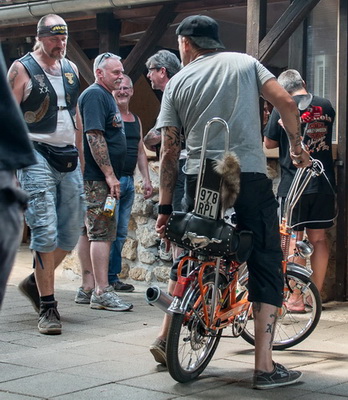 Bild 78 von 84  -  90 kB