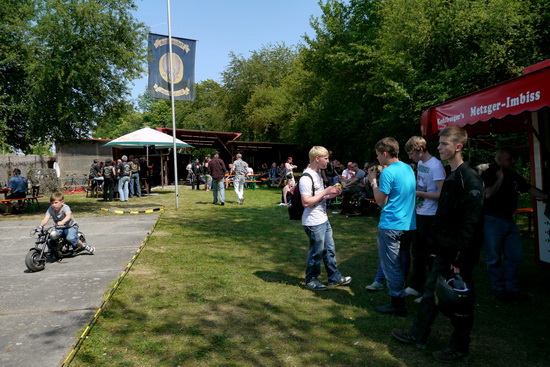 Image 64 of 112  -  137 kB