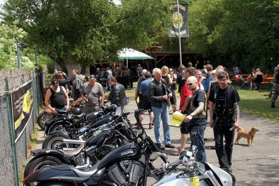 Image 79 of 112  -  183 kB