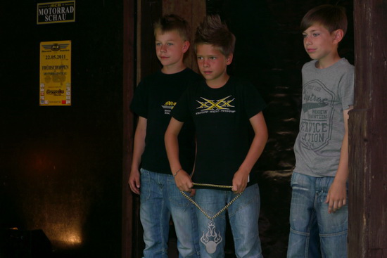 Image 99 of 112  -  74 kB