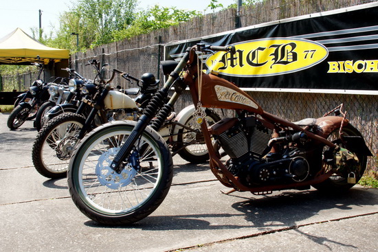 Image 100 of 112  -  180 kB