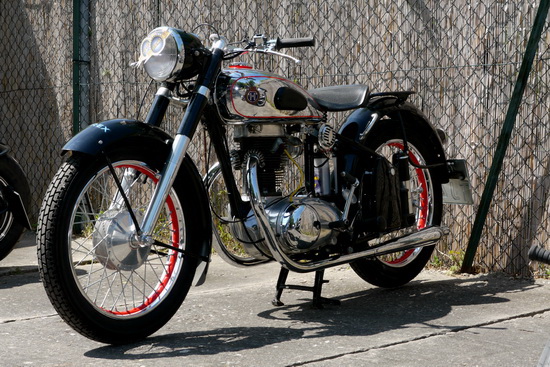 Image 104 of 112  -  151 kB