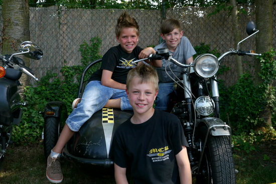 Image 108 of 112  -  126 kB