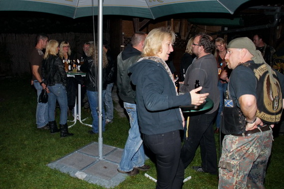 Image 3 of 32  -  141 kB