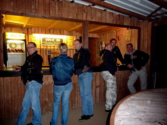 Image 30 of 32  -  112 kB