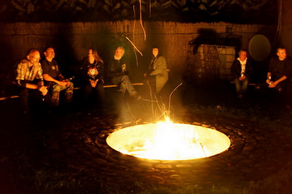 Image 32 of 32  -  118 kB